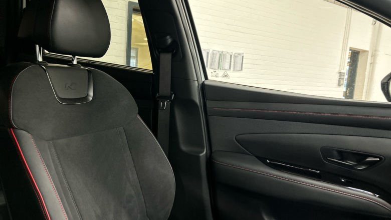 Hyundai TUCSON 1.6T 48V MHD N Line 5dr DCT Petrol Estate